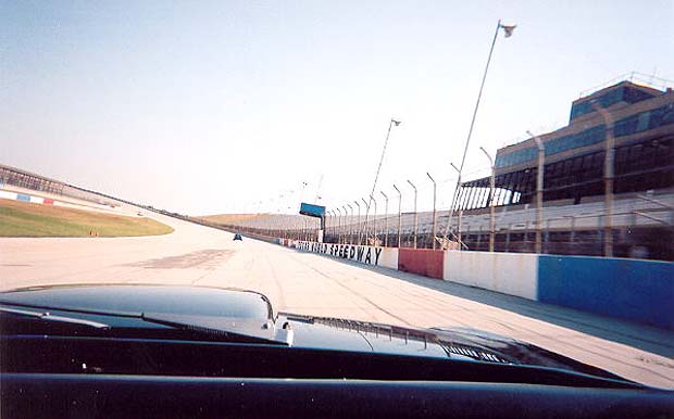  The Driver's Edge - Texas World Speedway - 2003 07 - track days Aston Martin V8 